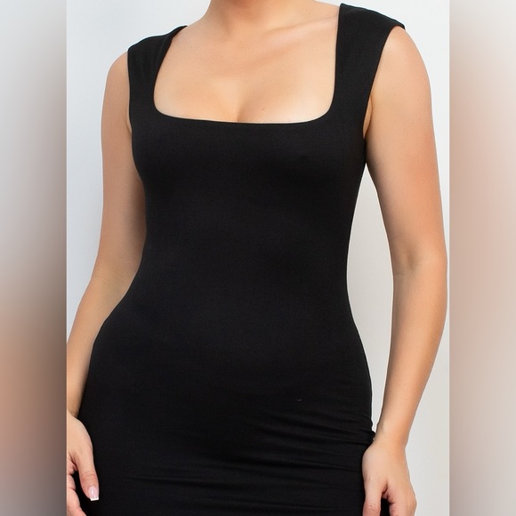 🆕Double layered midi dress with slit - Picture 3 of 7